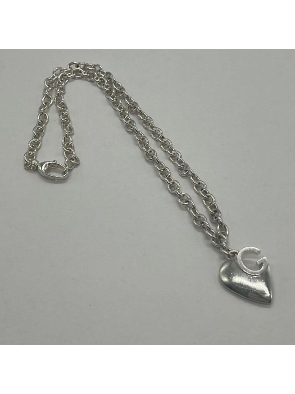Gucci Heart Chain Necklace - Picture 2 of 15